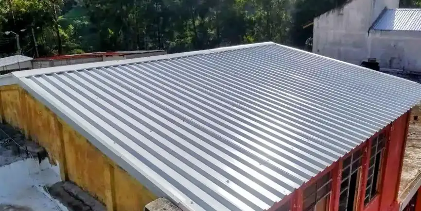 instalación láminas troqueladas y paneles guatemala