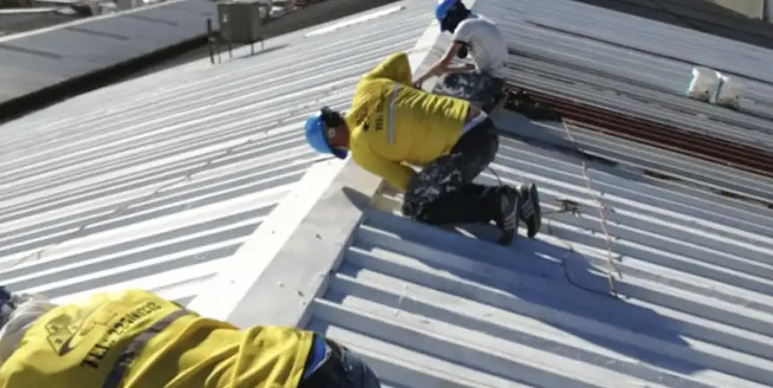 instalación láminas troqueladas y paneles guatemala